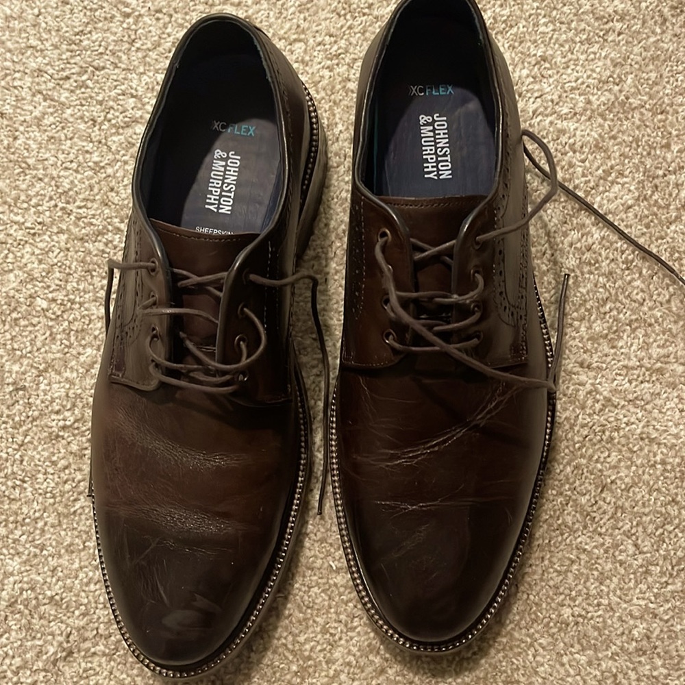 Johnston Murphy shoes in great condition